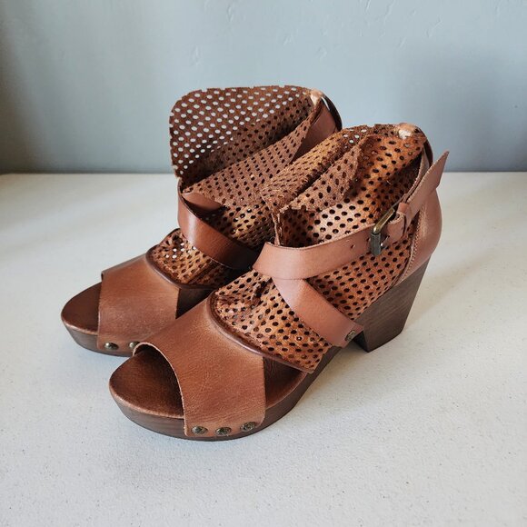 Free People Clog "NEW" - Picture 2 of 16